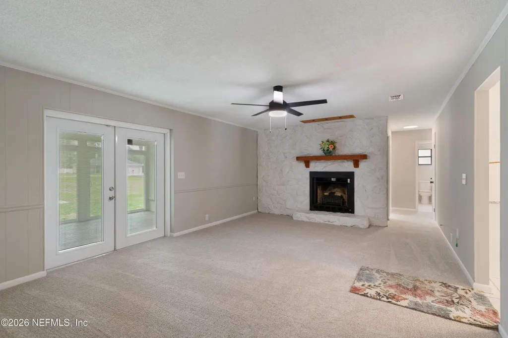 226 Port Comfort Drive East Palatka FL 32177
