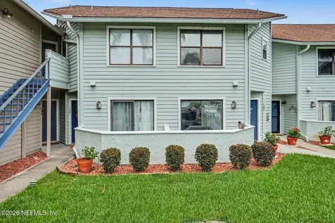 142 Governor Street Green Cove Springs FL 32043