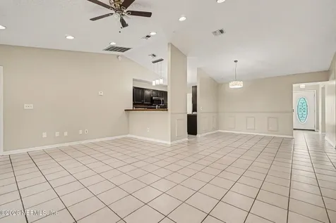 7304 Sweet Pea Trail Jacksonville FL 32244