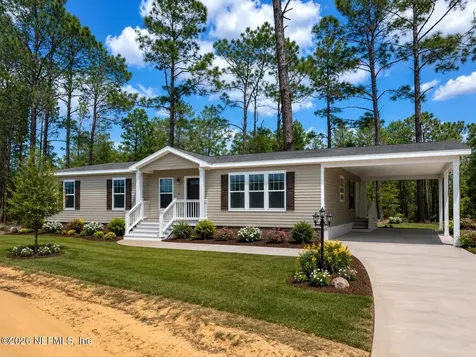 00 Sherman Oaks Dr Circle Interlachen FL 32148