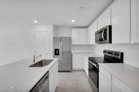 10108 Whistling Pne Court Jacksonville FL 32221