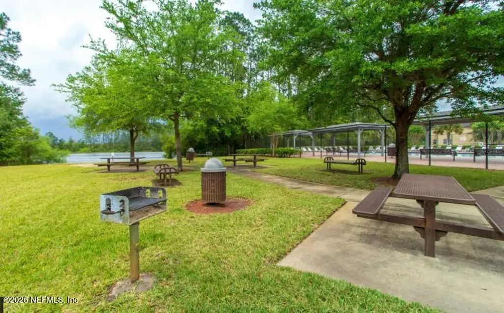 2557 Reagan Lakes Lane Jacksonville FL 32221