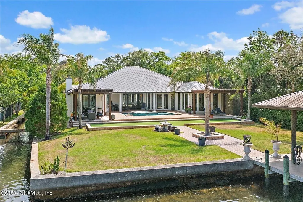 153 S Roscoe Boulevard Ponte Vedra Beach FL 32082