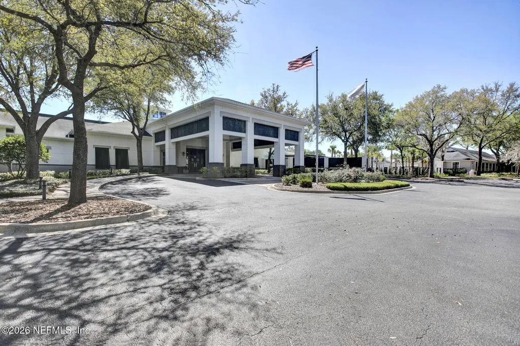 10105 S Leisure Lane Jacksonville FL 32256
