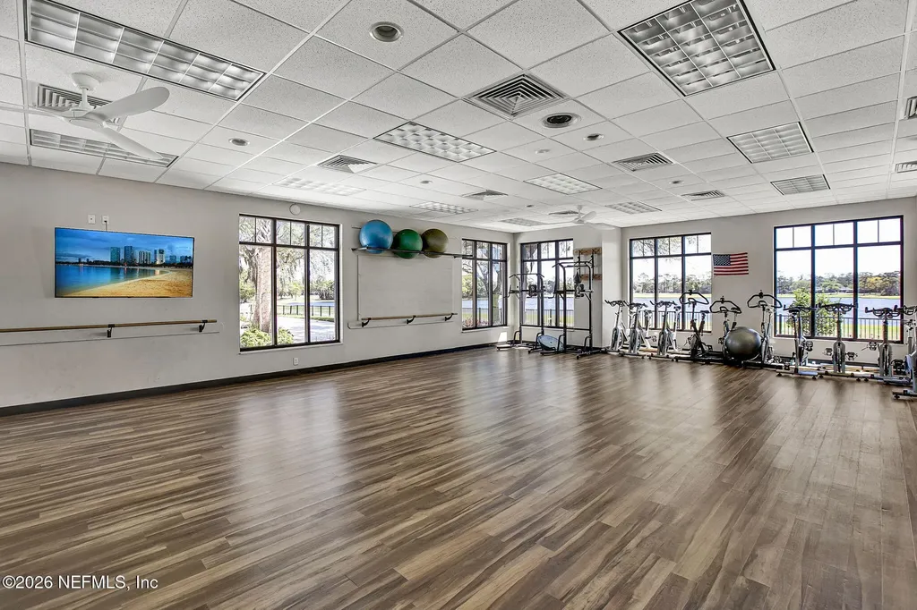 10105 S Leisure Lane Jacksonville FL 32256