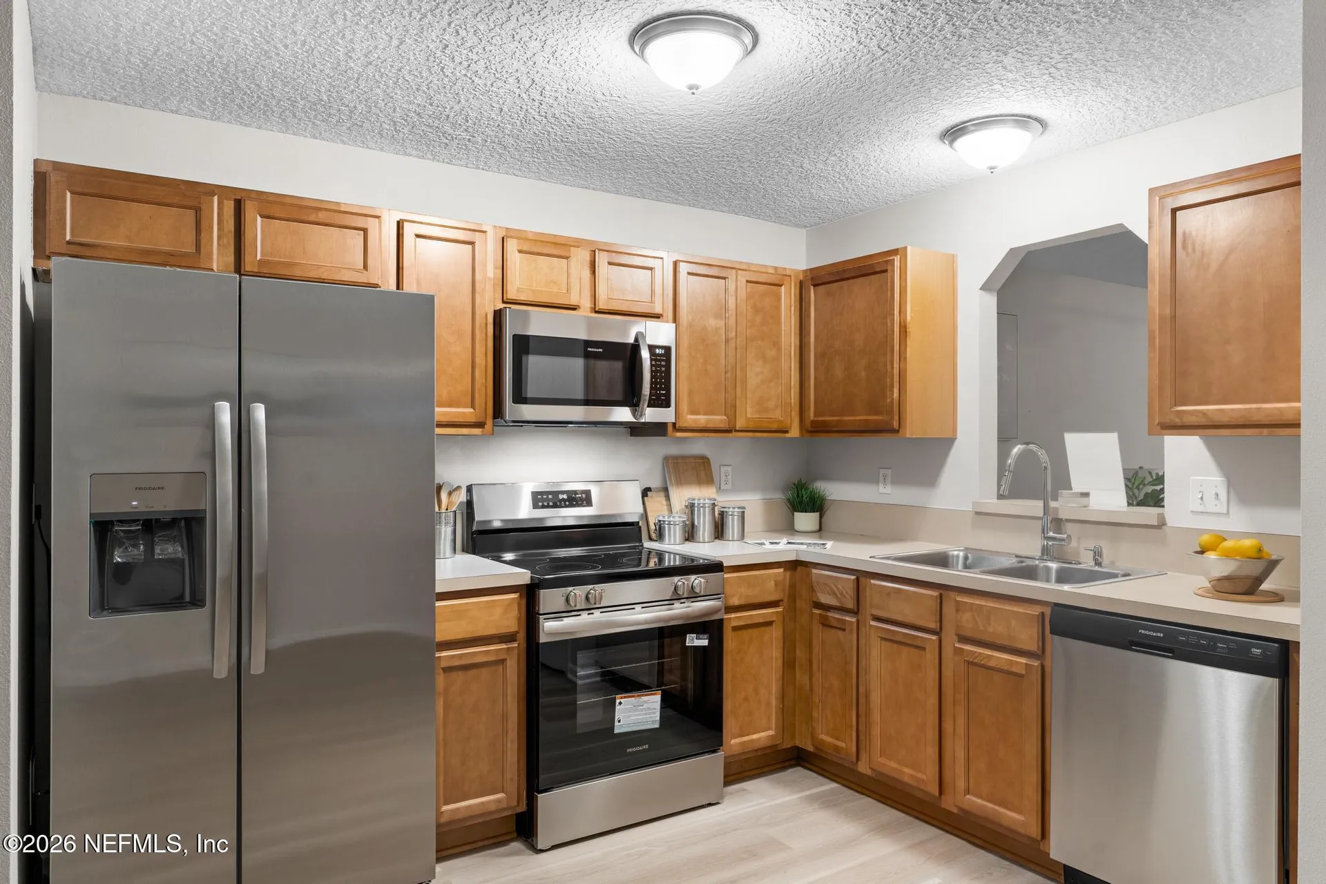 8400 Mcgirts Village Lane Jacksonville FL 32210