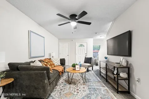 8400 Mcgirts Village Lane Jacksonville FL 32210