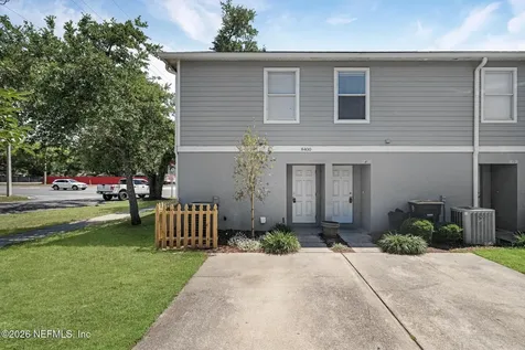 8400 Mcgirts Village Lane Jacksonville FL 32210