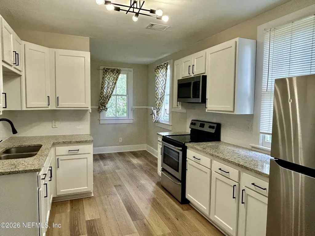 1556 Dancy Street Jacksonville FL 32205