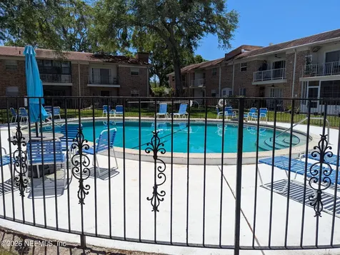 5201 Atlantic Boulevard Jacksonville FL 32207