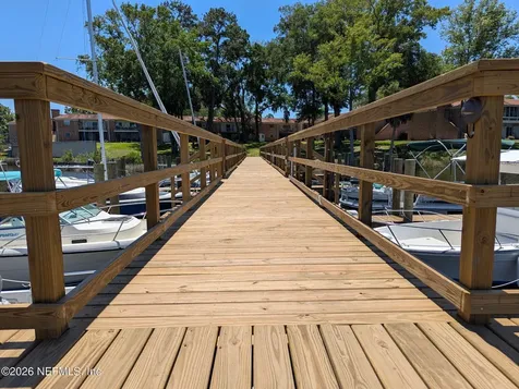 5201 Atlantic Boulevard Jacksonville FL 32207