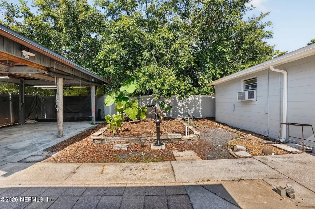 5229 Saginaw Avenue Jacksonville FL 32210
