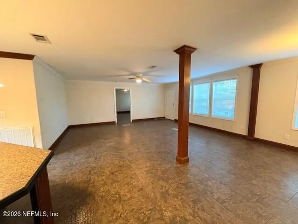 240 Swan Lake Drive Melrose FL 32666