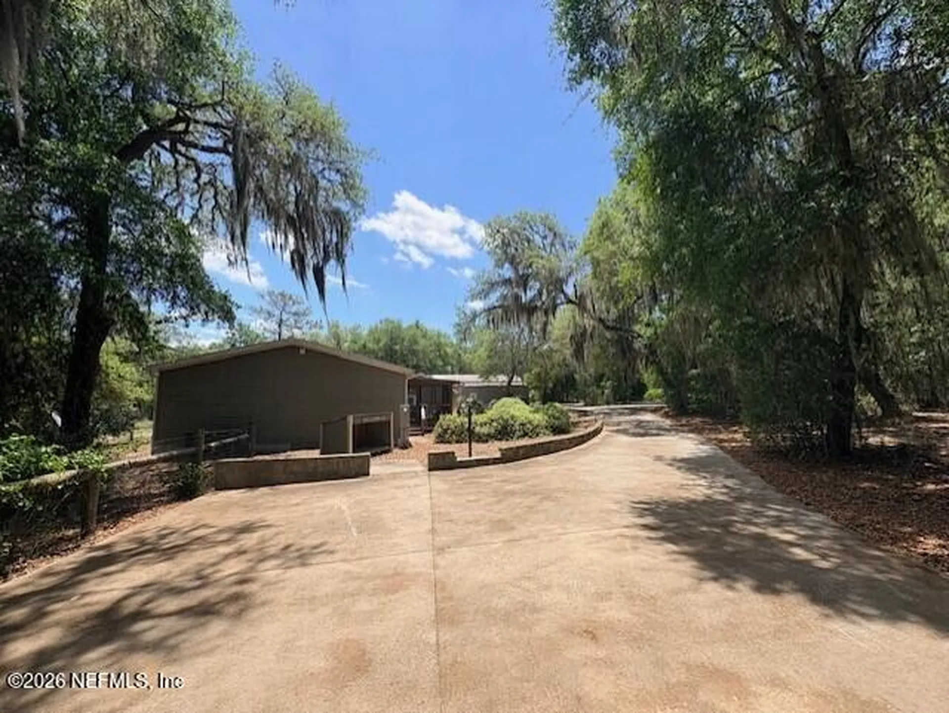 240 Swan Lake Drive Melrose FL 32666