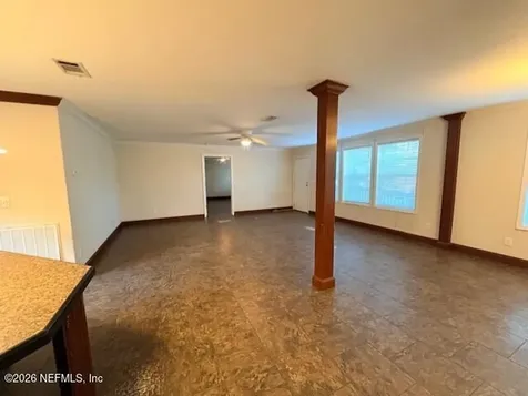 240 Swan Lake Drive Melrose FL 32666