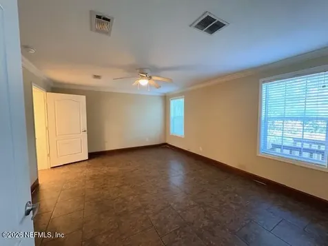 240 Swan Lake Drive Melrose FL 32666