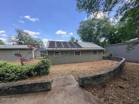 240 Swan Lake Drive Melrose FL 32666