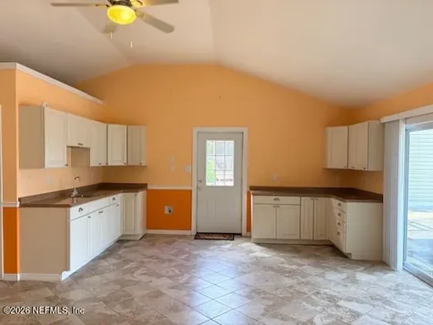 240 Swan Lake Drive Melrose FL 32666