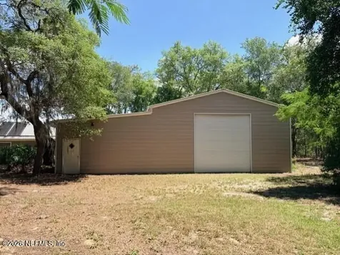 240 Swan Lake Drive Melrose FL 32666