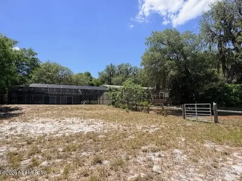 240 Swan Lake Drive Melrose FL 32666