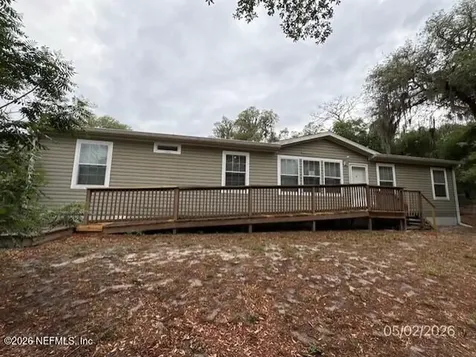 240 Swan Lake Drive Melrose FL 32666