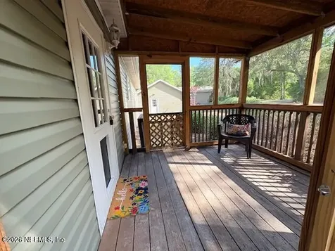 240 Swan Lake Drive Melrose FL 32666