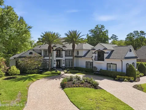 4423 Swilcan Bridge Lane N Jacksonville FL 32224
