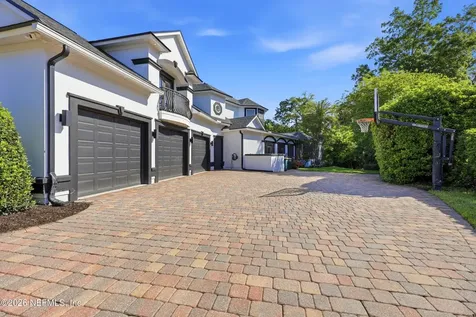 4423 Swilcan Bridge Lane N Jacksonville FL 32224