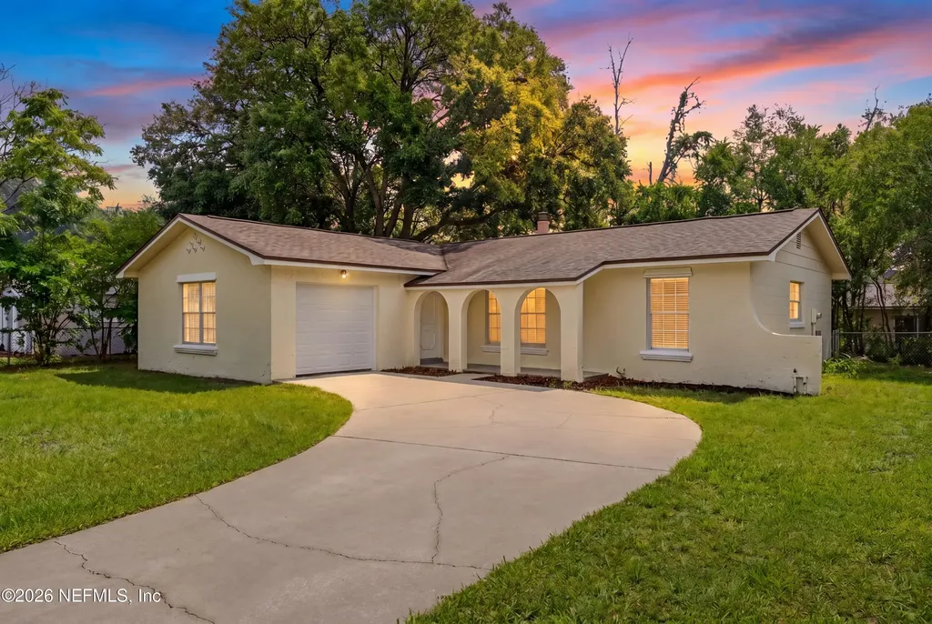 8046 Triumph Lane S Jacksonville FL 32244