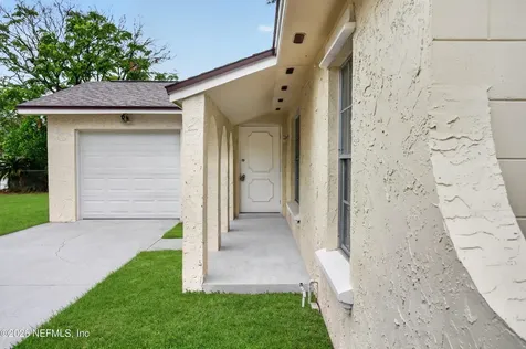 8046 Triumph Lane S Jacksonville FL 32244