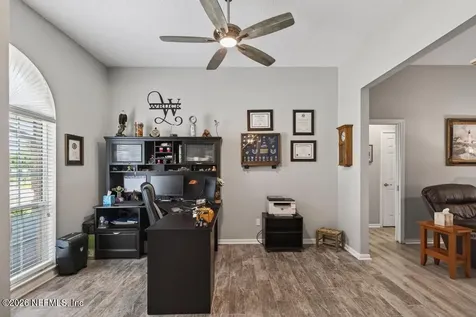 15755 Northside Drive E Jacksonville FL 32218