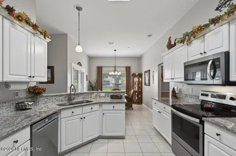 15755 Northside Drive E Jacksonville FL 32218