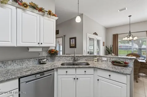 15755 Northside Drive E Jacksonville FL 32218