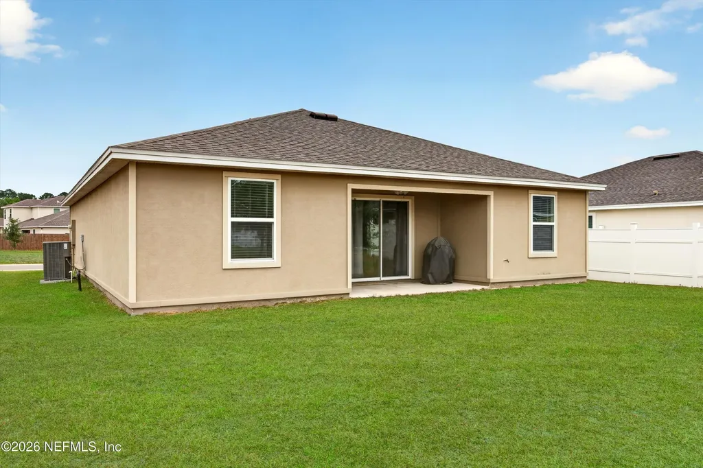 5923 Crosby Lake Way E Macclenny FL 32063