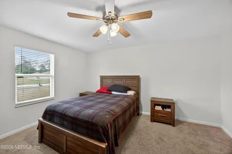 5923 Crosby Lake Way E Macclenny FL 32063