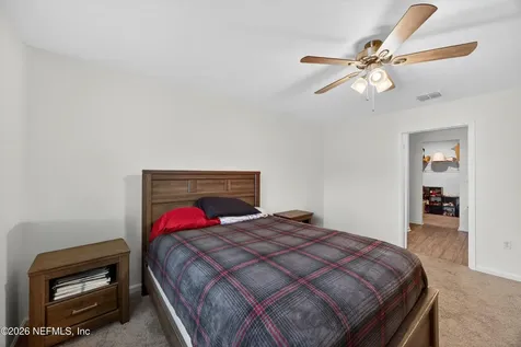 5923 Crosby Lake Way E Macclenny FL 32063