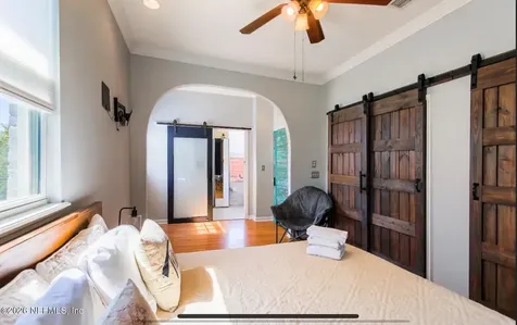 38 W 10th Street Jacksonville FL 32206