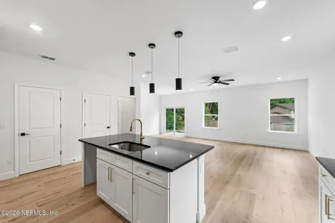 8736 Susie Street Jacksonville FL 32210