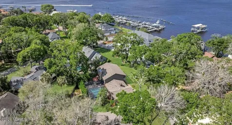 4944 Mariners Point Drive Jacksonville FL 32225