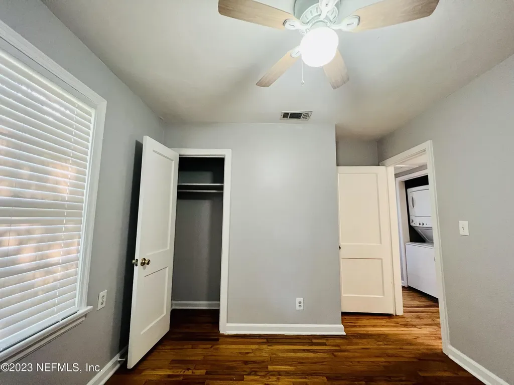 2105 Kingswood Road Jacksonville FL 32207