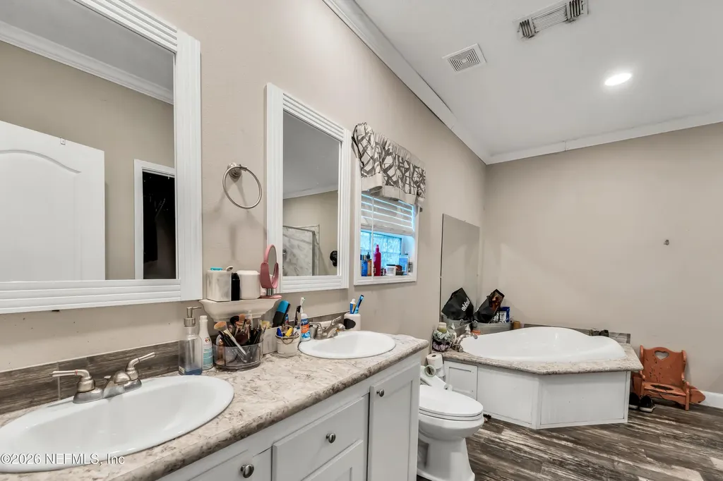 11018 Aaron Fish Road Glen St. Mary FL 32040