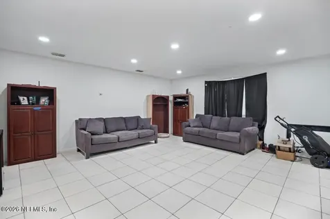 5210 Dodge Road Jacksonville FL 32209