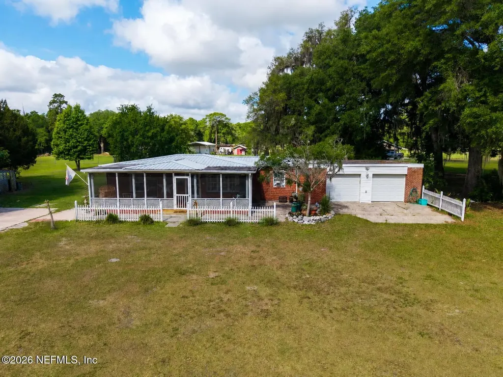 155 Roddy Road Palatka FL 32177