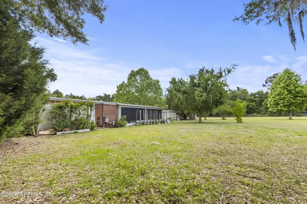 155 Roddy Road Palatka FL 32177