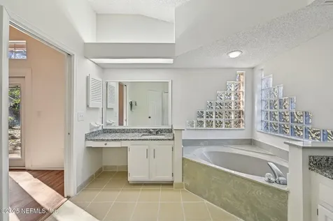 208 Honeysuckle Way St. Johns FL 32259