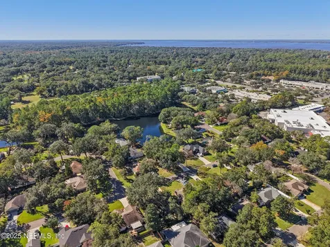 208 Honeysuckle Way St. Johns FL 32259