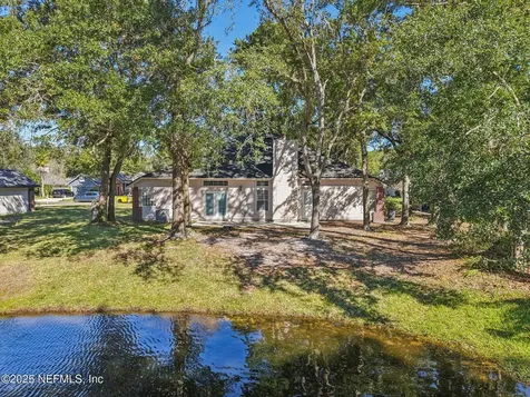 208 Honeysuckle Way St. Johns FL 32259