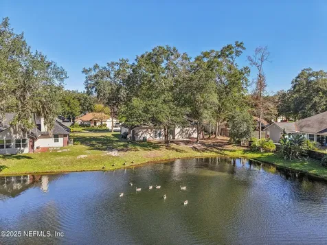 208 Honeysuckle Way St. Johns FL 32259