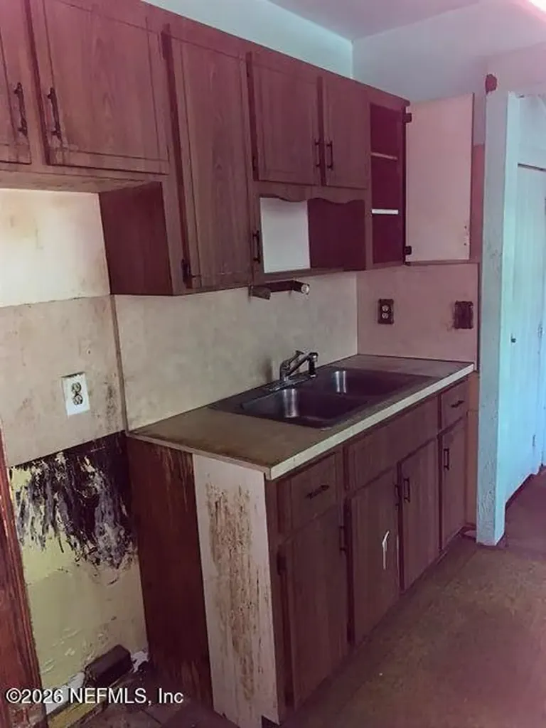 1565 W 27th Street Jacksonville FL 32209
