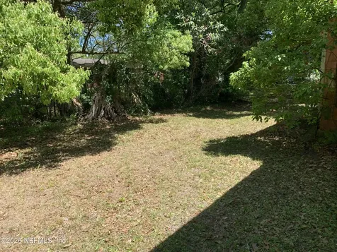 1565 W 27th Street Jacksonville FL 32209